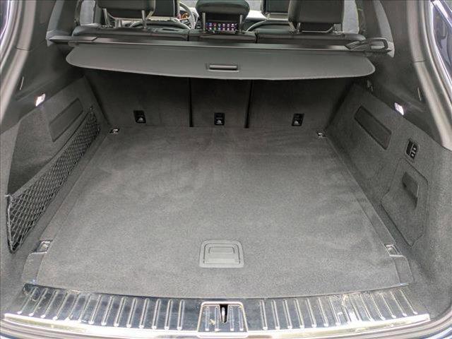 Photo of 2025 Algarve Blue Metallic Porsche Cayenne