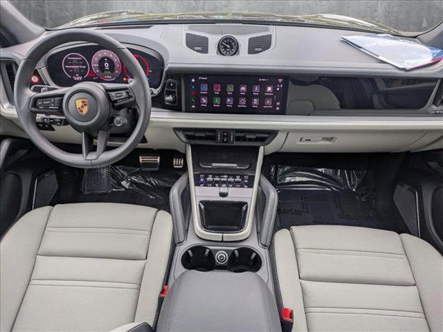 Photo of 2025 Algarve Blue Metallic Porsche Cayenne