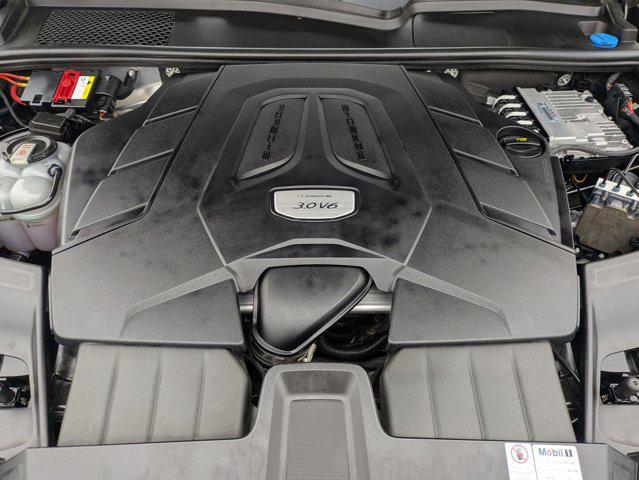 Photo of 2022 Black Porsche Cayenne