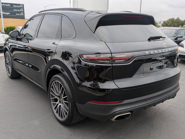 Photo of 2022 Black Porsche Cayenne