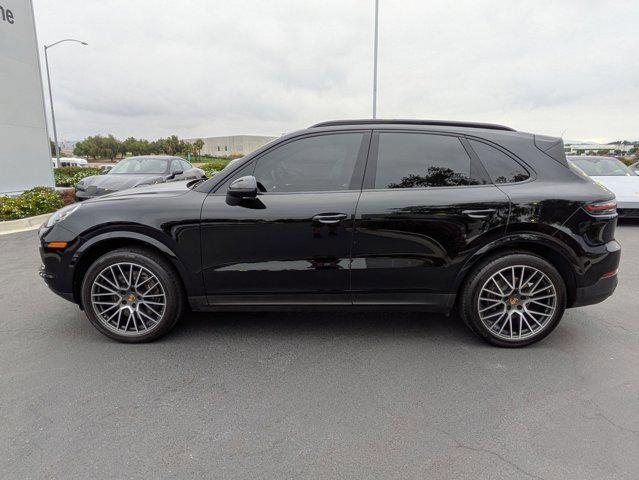 Photo of 2022 Black Porsche Cayenne