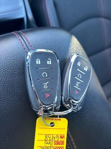 Photo of 2023 Summit White Chevrolet Equinox
