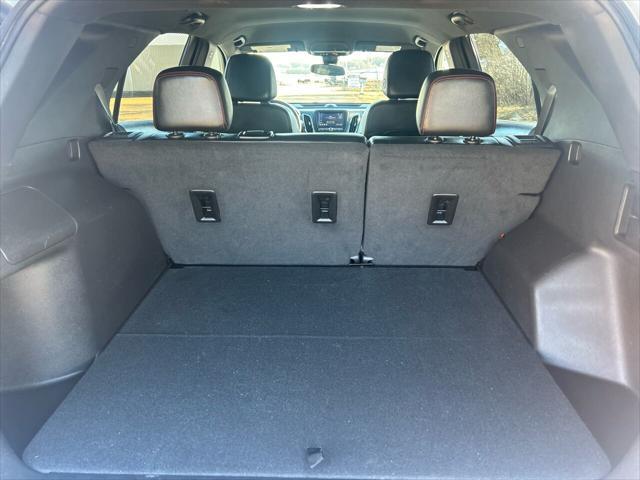 Photo of 2023 Summit White Chevrolet Equinox