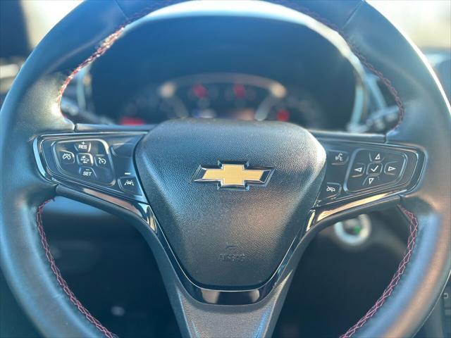 Photo of 2023 Summit White Chevrolet Equinox