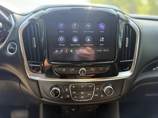 Photo of 2021 Mosaic Black Metallic Chevrolet Traverse