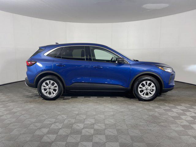 Photo of 2023 Atlas Blue Metallic Ford Escape