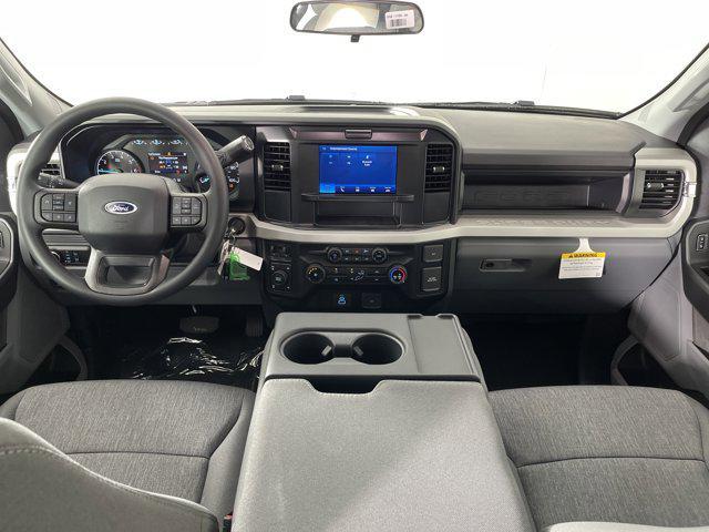 Photo of 2026 Oxford White Ford F-250