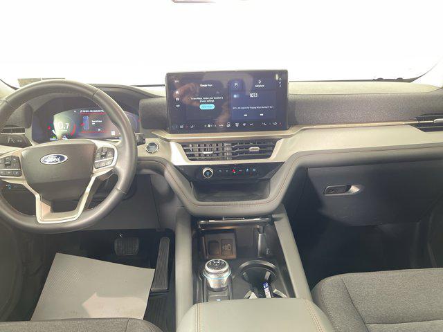 Photo of 2025 Agate Black Metallic Ford Explorer
