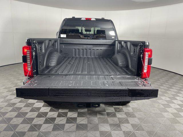 Photo of 2025 Agate Black Metallic Ford F-250