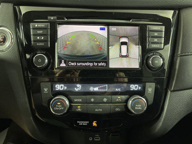 Photo of 2018 Magnetic Black Nissan Rogue