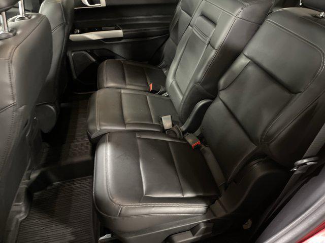 Photo of 2022 Rapid Red Metallic Tinted Clearcoat Ford Explorer