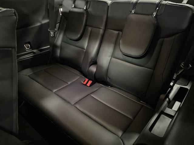 Photo of 2022 Rapid Red Metallic Tinted Clearcoat Ford Explorer