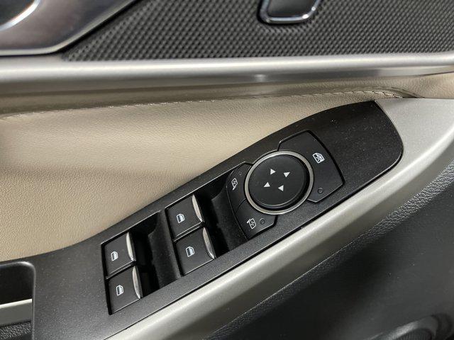 Photo of 2021 Oxford White Ford Explorer