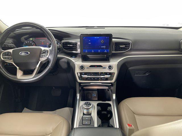 Photo of 2021 Oxford White Ford Explorer