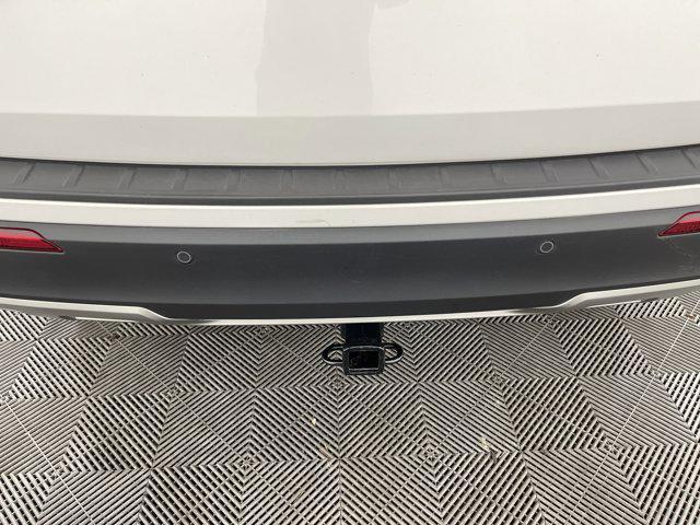Photo of 2021 Oxford White Ford Explorer