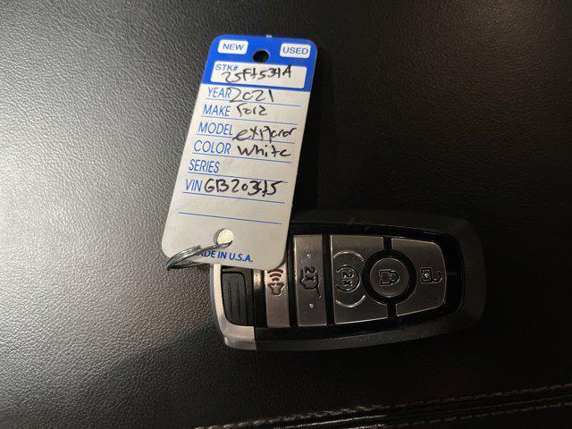 Photo of 2021 Oxford White Ford Explorer