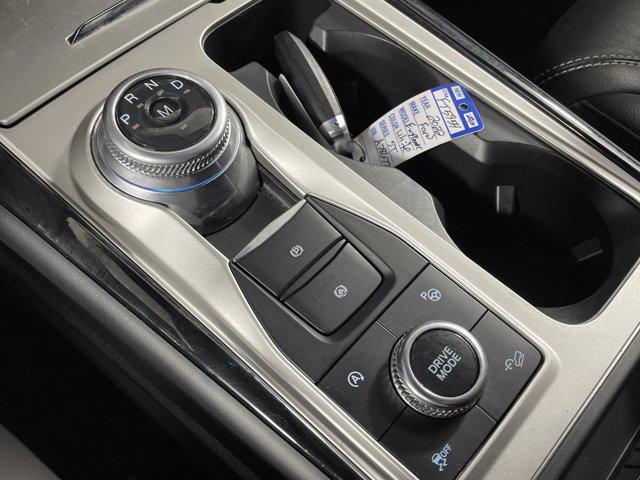 Photo of 2022 Star White Metallic Tri-Coat Ford Explorer