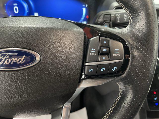 Photo of 2022 Star White Metallic Tri-Coat Ford Explorer