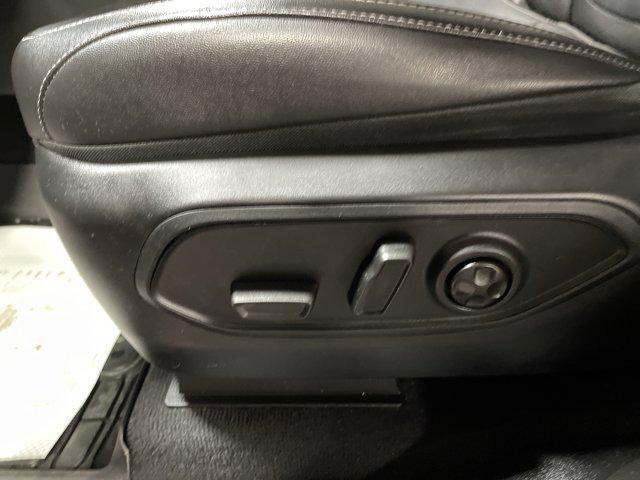 Photo of 2023 Velvet Red Pearlcoat Jeep Grand Cherokee