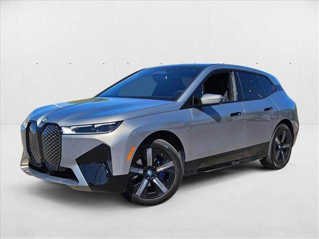 Photo of 2025 Oxide Grey Metallic BMW iX