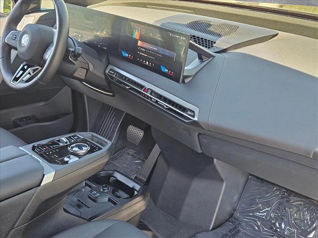 Photo of 2025 Oxide Grey Metallic BMW iX