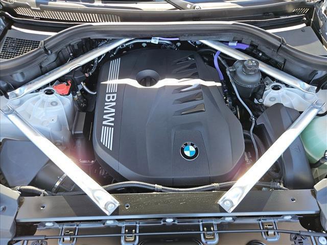Photo of 2026 Mineral White Metallic BMW X5