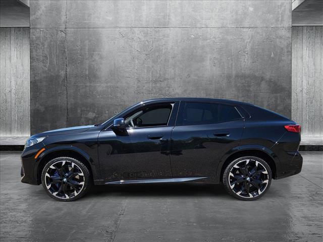 Photo of 2024 Black Sapphire Metallic BMW X2