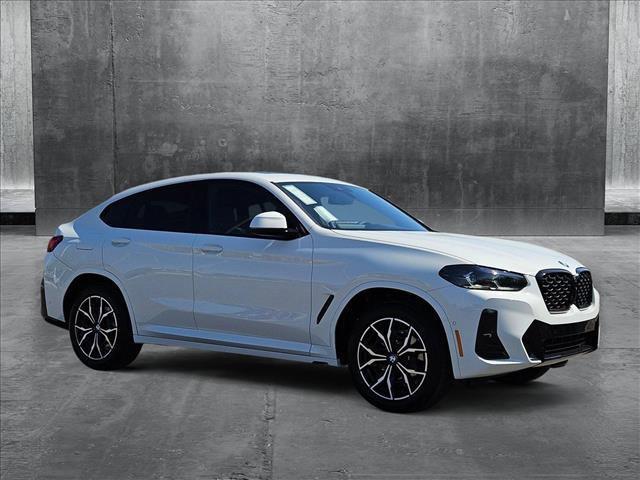 Photo of 2025 Alpine White BMW X4