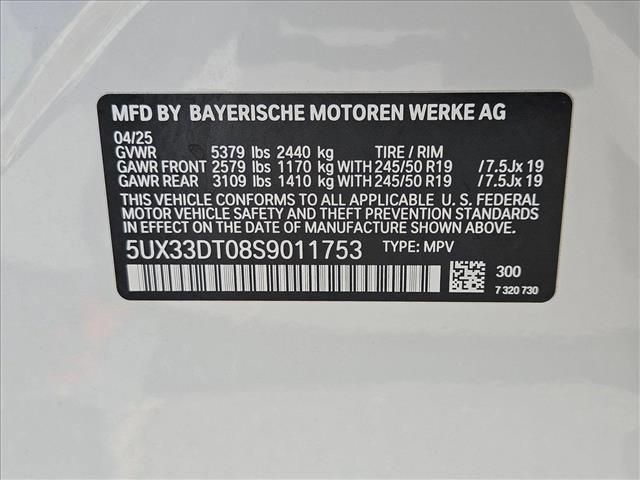 Photo of 2025 Alpine White BMW X4
