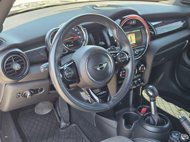 Photo of 2019 Melting Silver Metallic MINI Convertible