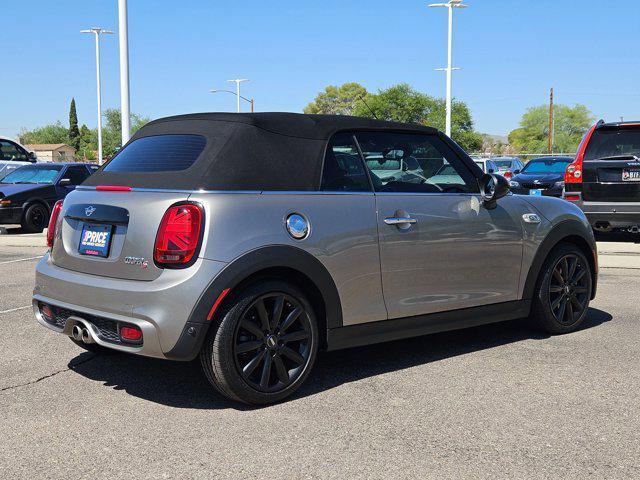 Photo of 2019 Melting Silver Metallic MINI Convertible