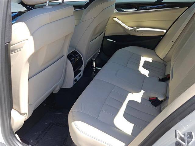 Photo of 2023 Mineral White Metallic BMW 530