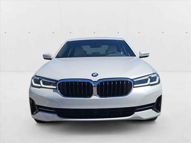 Photo of 2023 Mineral White Metallic BMW 530