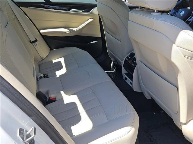 Photo of 2023 Mineral White Metallic BMW 530