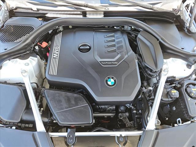 Photo of 2023 Mineral White Metallic BMW 530