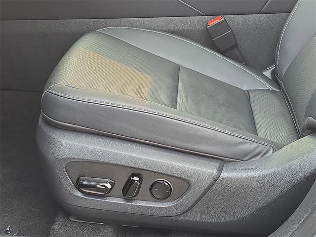 Photo of 2023 Iridium Lexus RX 350