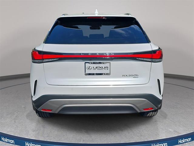 Photo of 2023 Eminent White Pearl Lexus RX 350
