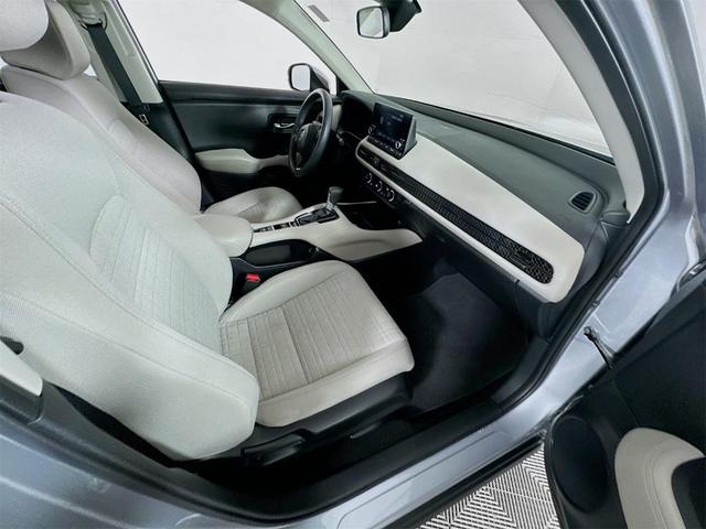 Photo of 2023 Lunar Silver Metallic Honda HR-V