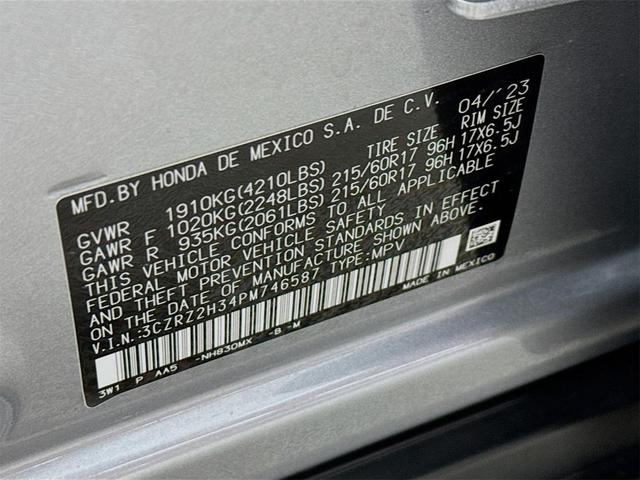 Photo of 2023 Lunar Silver Metallic Honda HR-V
