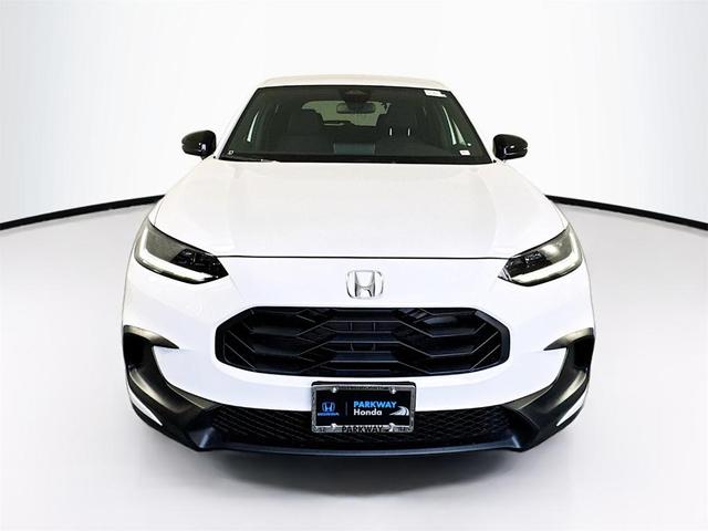 Photo of 2026 Platinum White Pearl Honda HR-V