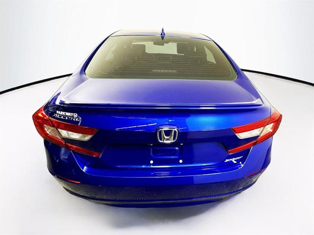 Photo of 2020 Still Night Pearl Honda Accord