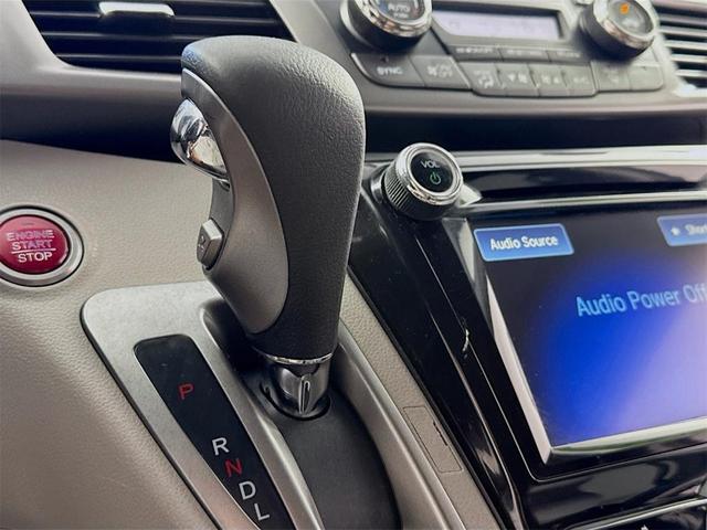 Photo of 2016 Crystal Black Pearl Honda Odyssey