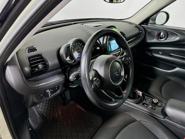 Photo of 2019 Pepper White MINI Clubman