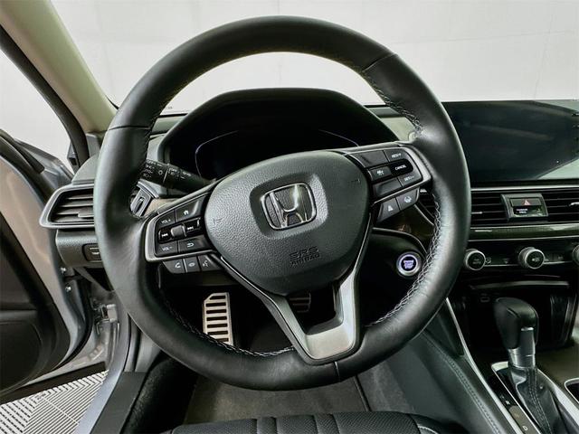 Photo of 2022 Lunar Silver Metallic Honda Accord