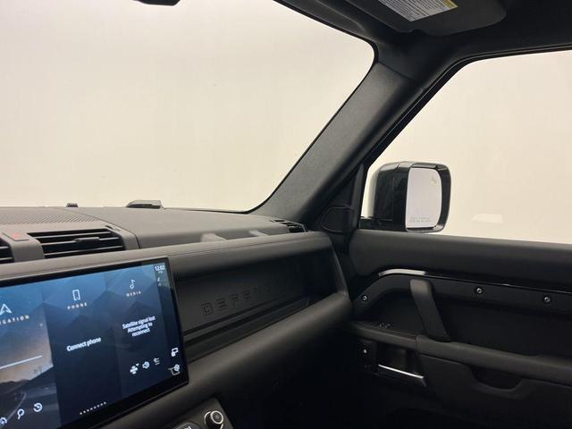 Photo of 2025 Santorini Black Metallic Land Rover Defender