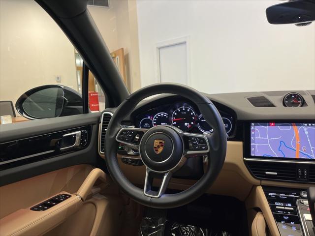 Photo of 2020 Moonlight Blue Porsche Cayenne