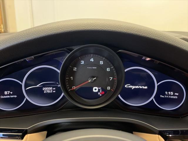 Photo of 2020 Moonlight Blue Porsche Cayenne