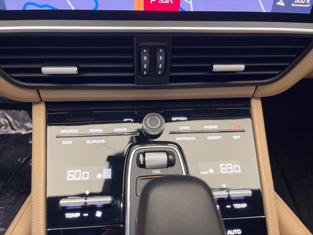 Photo of 2020 Moonlight Blue Porsche Cayenne