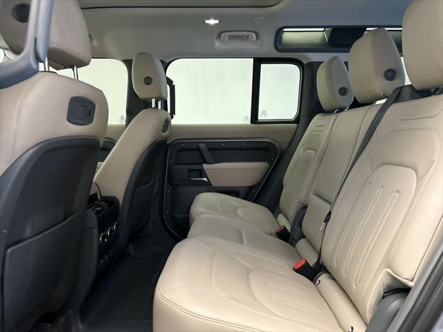 Photo of 2021 Eiger Gray Metallic Land Rover Defender