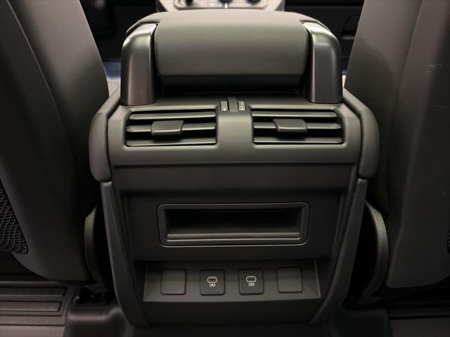Photo of 2025 Santorini Black Metallic Land Rover Defender